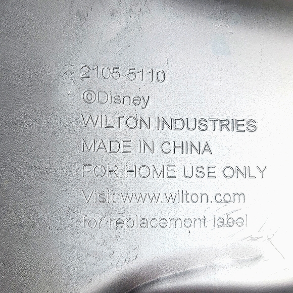 Wilton Disney Cake Pan Tinkerbell Mold No 2105-5110 - Picture 3 of 3